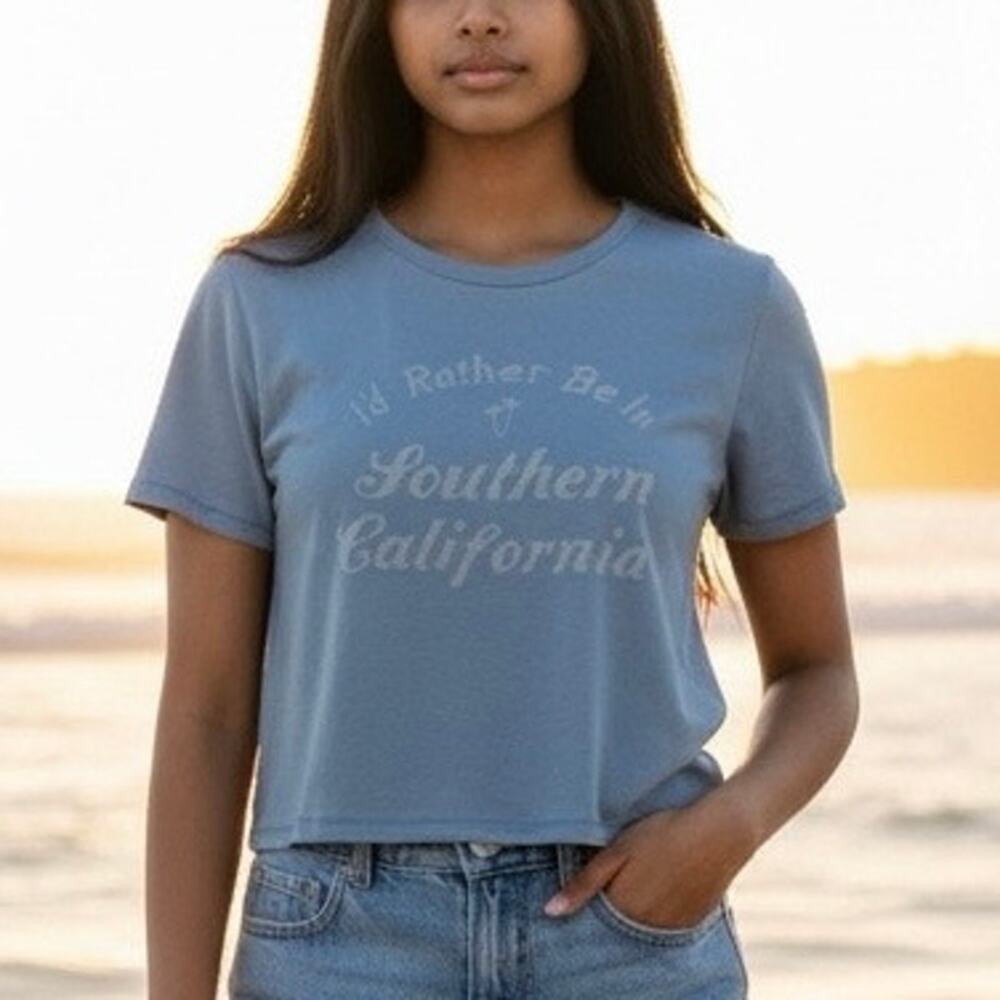 American Eagle “I’d rather be in Southern California” Light Blue Cropped Top XL